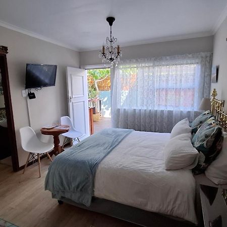 Belle Vue Guesthouse Hermanus Bagian luar foto