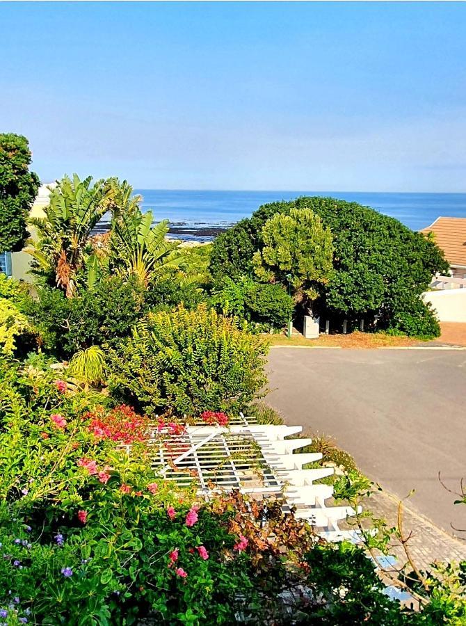 Belle Vue Guesthouse Hermanus Bagian luar foto