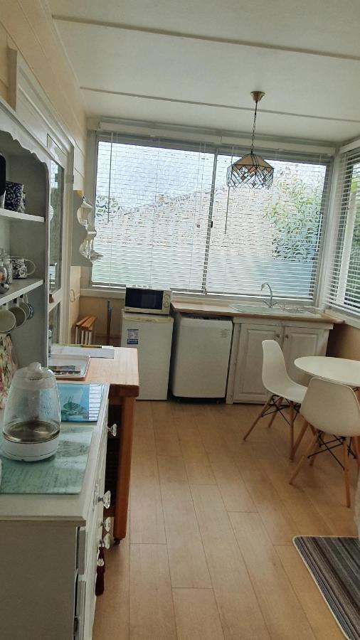 Belle Vue Guesthouse Hermanus Bagian luar foto